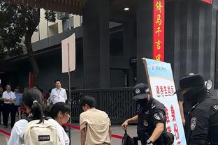 李圣龙：拍写真照是给自己留纪念，儿子不光模仿自己唱歌还写歌